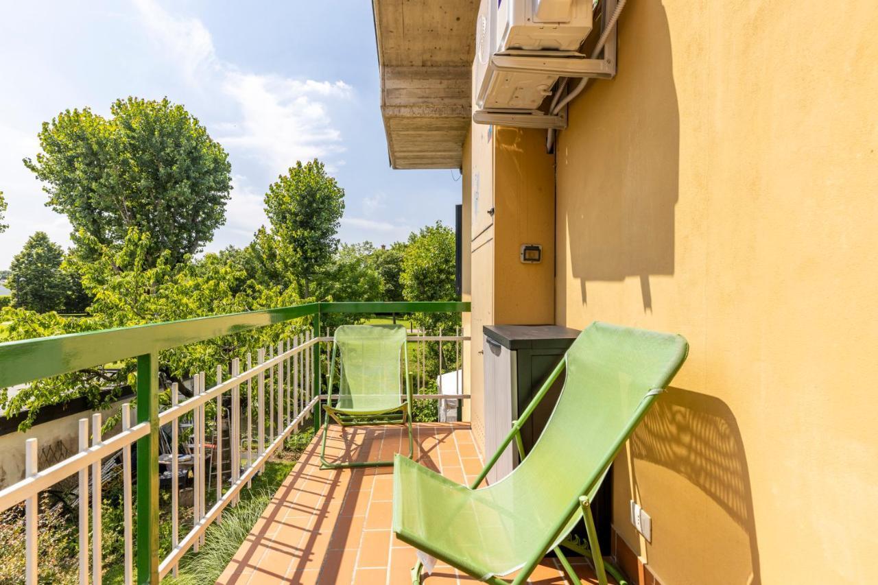 Trendy Aparment With Garage Right By The Lake Sirmione Esterno foto