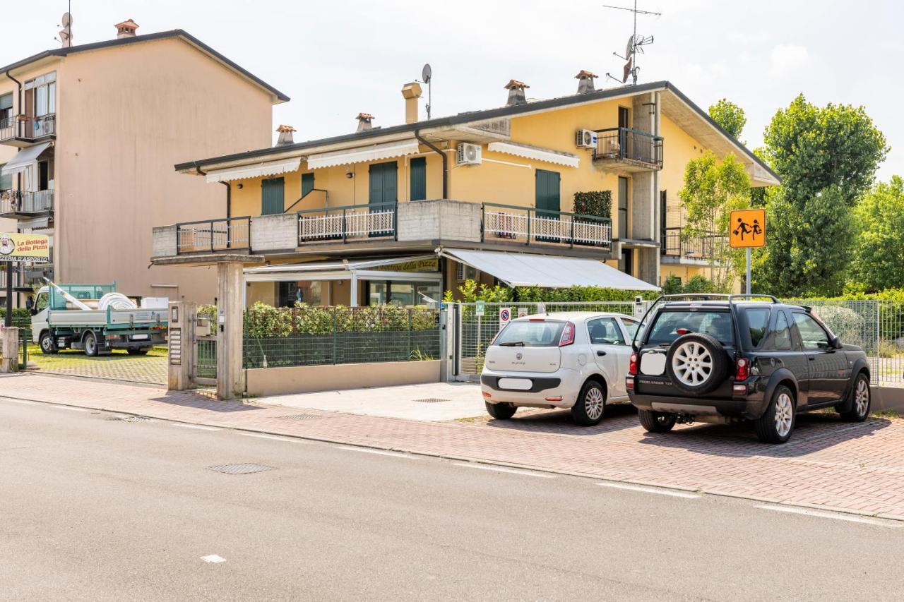 Trendy Aparment With Garage Right By The Lake Sirmione Esterno foto